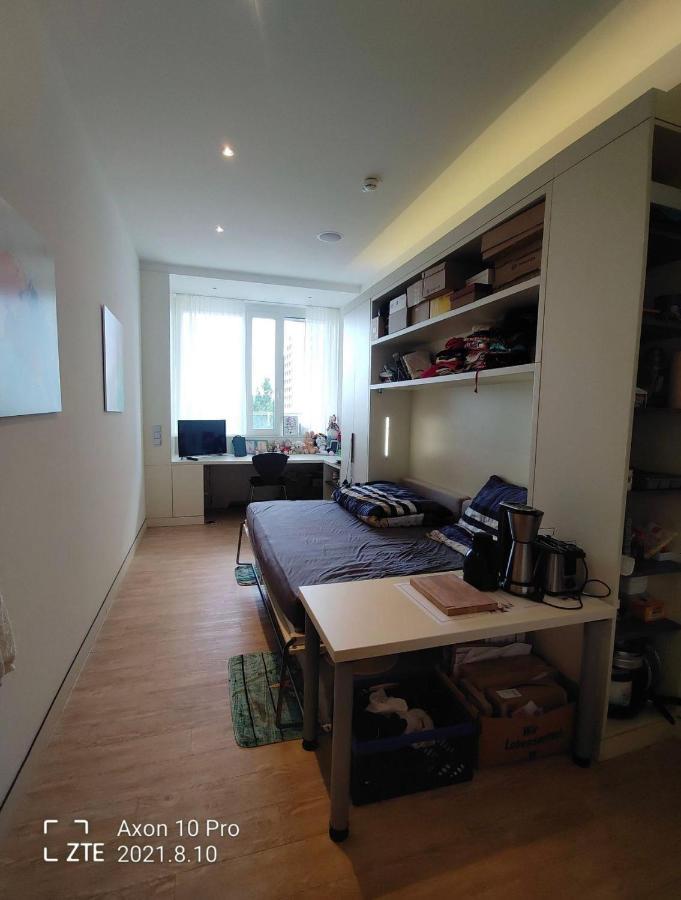 Sharing Studio Apartment With Me Munchen Bagian luar foto